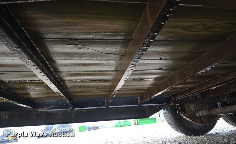 image for item DW3981 2005 Mac-Lander utility trailer