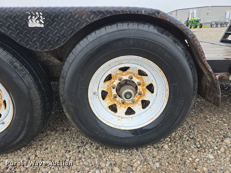 image for item DW3981 2005 Mac-Lander utility trailer