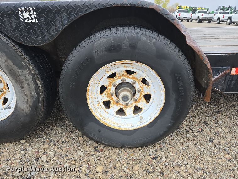 image for item DW3981 2005 Mac-Lander utility trailer