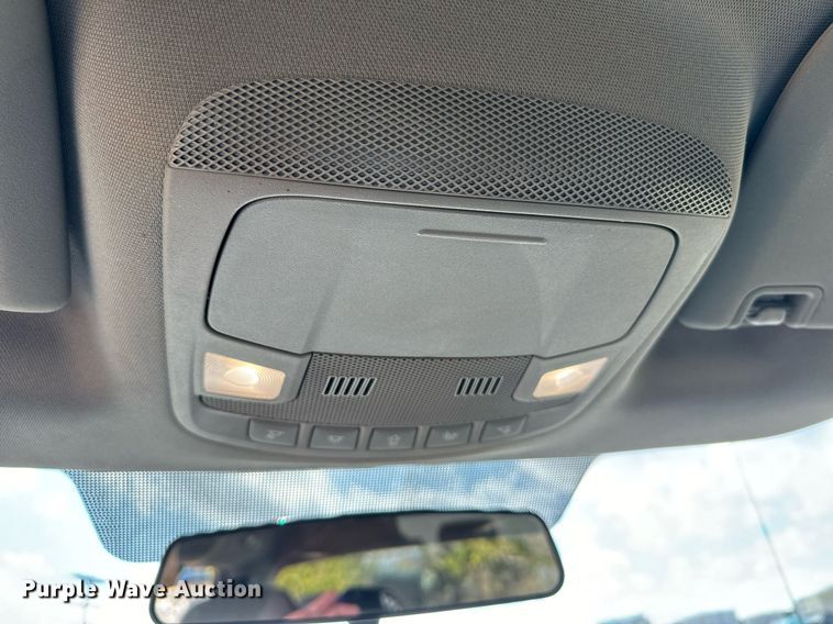 image for item DX3788 2017 Ford F250 Super Duty SuperCab pickup truck