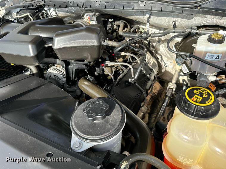 image for item DX3788 2017 Ford F250 Super Duty SuperCab pickup truck