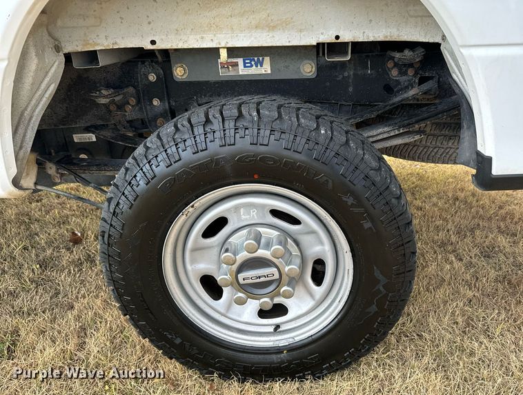 image for item DX3788 2017 Ford F250 Super Duty SuperCab pickup truck