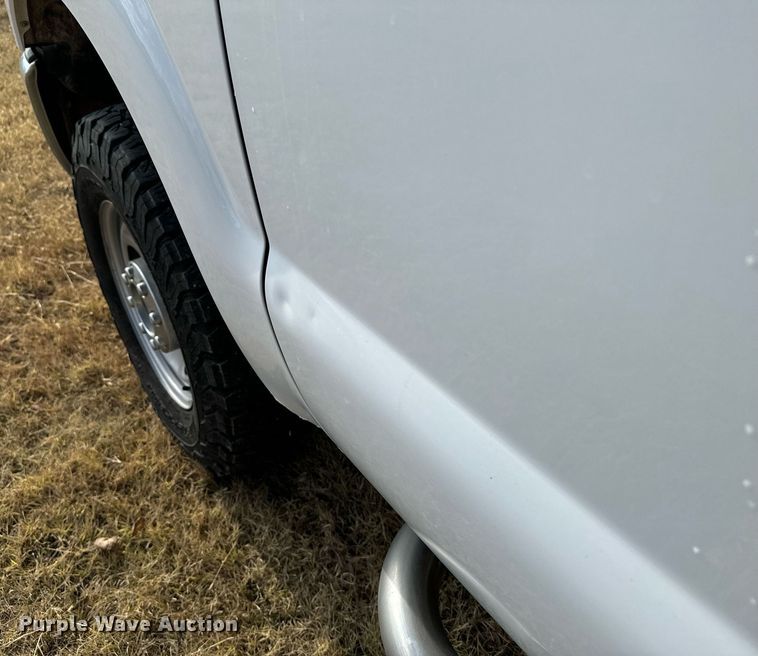 image for item DX3789 2015 Ford F250 Super Duty SuperCab pickup truck