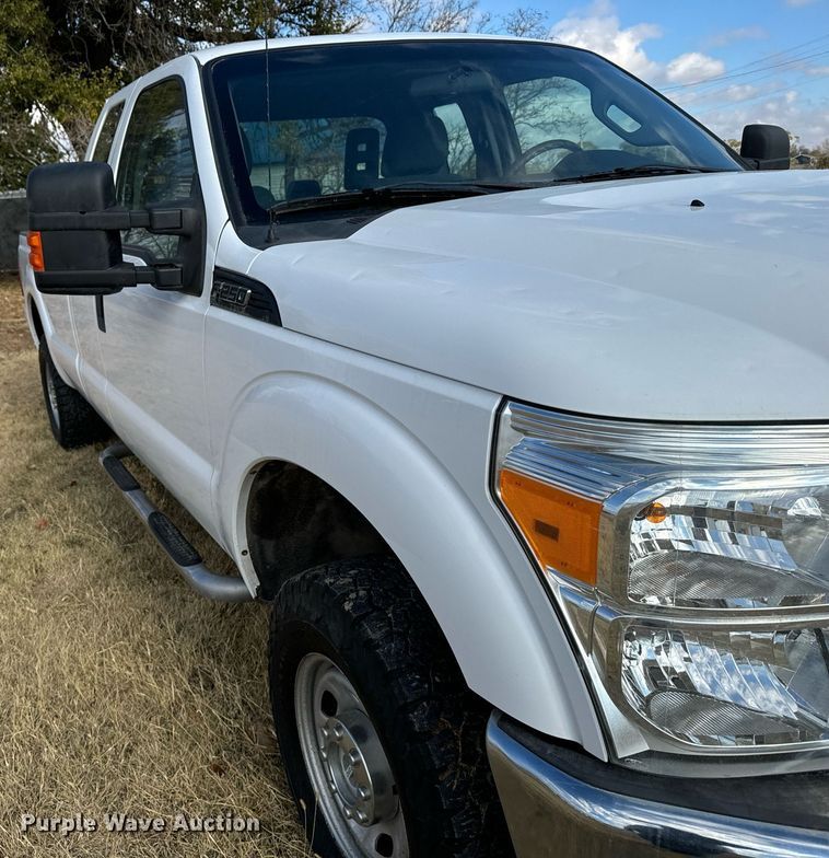 image for item DX3789 2015 Ford F250 Super Duty SuperCab pickup truck