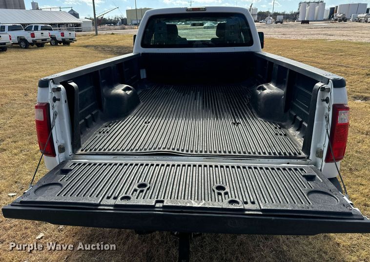 image for item DX3789 2015 Ford F250 Super Duty SuperCab pickup truck