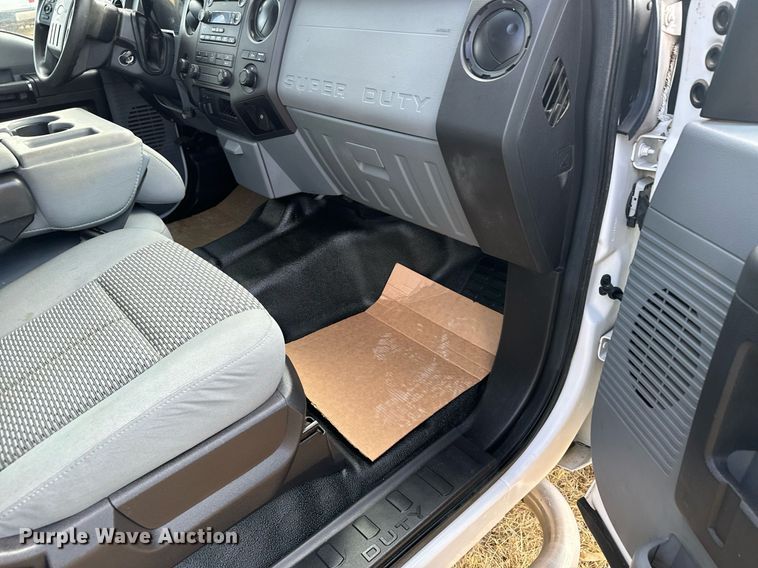 image for item DX3789 2015 Ford F250 Super Duty SuperCab pickup truck