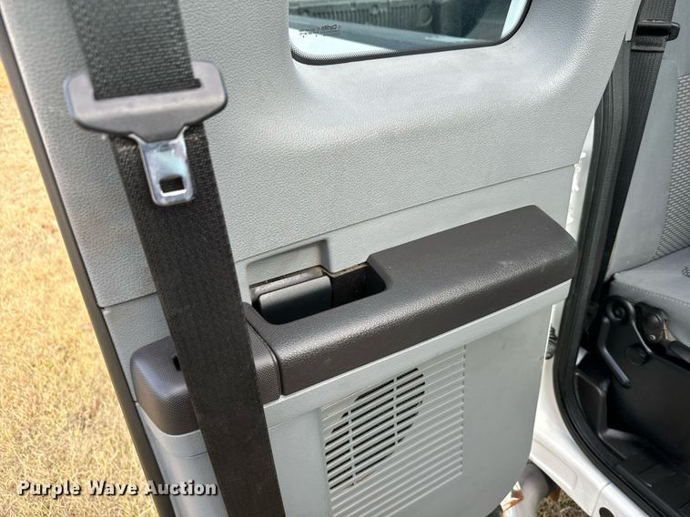 image for item DX3789 2015 Ford F250 Super Duty SuperCab pickup truck