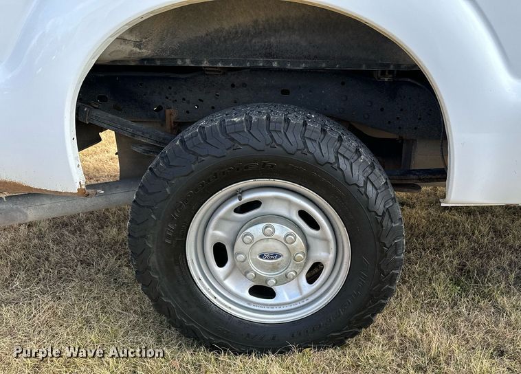 image for item DX3789 2015 Ford F250 Super Duty SuperCab pickup truck