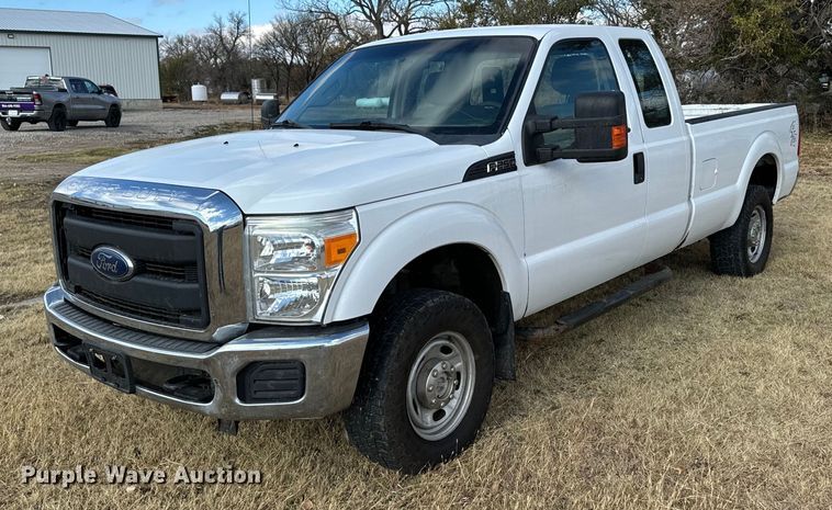 image for item DX3790 2015 Ford F250 Super Duty SuperCab pickup truck