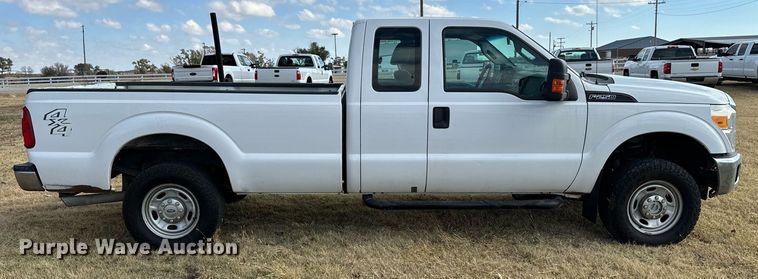 image for item DX3790 2015 Ford F250 Super Duty SuperCab pickup truck