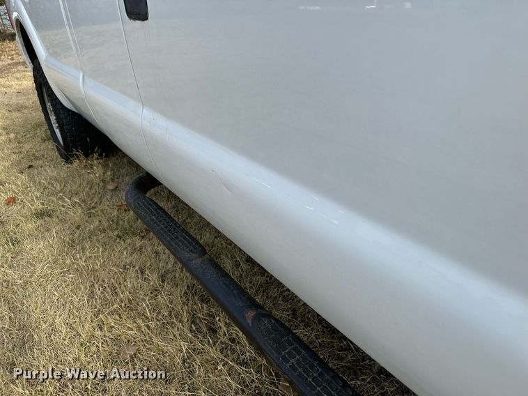 image for item DX3790 2015 Ford F250 Super Duty SuperCab pickup truck