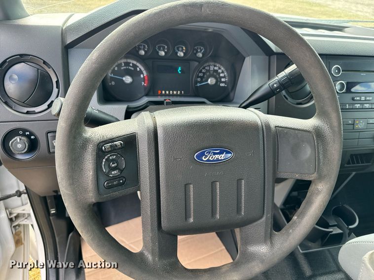 image for item DX3790 2015 Ford F250 Super Duty SuperCab pickup truck