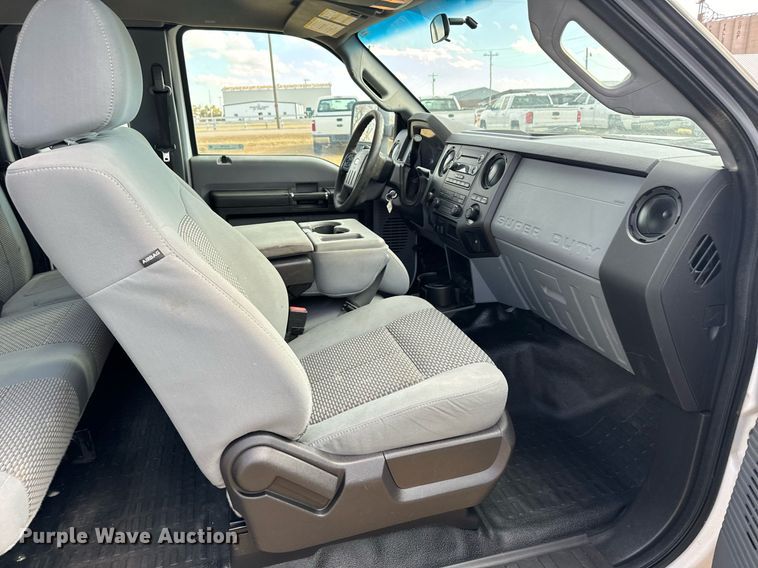 image for item DX3790 2015 Ford F250 Super Duty SuperCab pickup truck