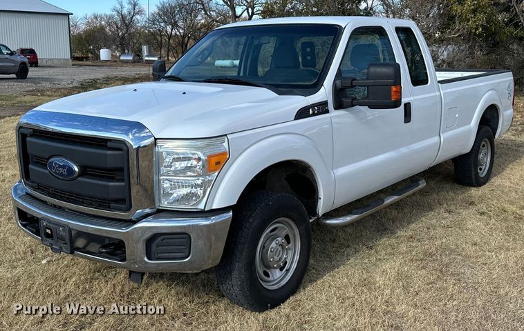 image for item DX3791 2016 Ford F250 Super Duty SuperCab pickup truck