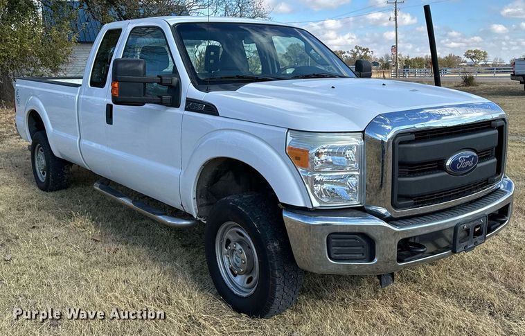 image for item DX3791 2016 Ford F250 Super Duty SuperCab pickup truck