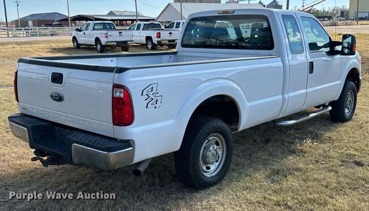 image for item DX3791 2016 Ford F250 Super Duty SuperCab pickup truck