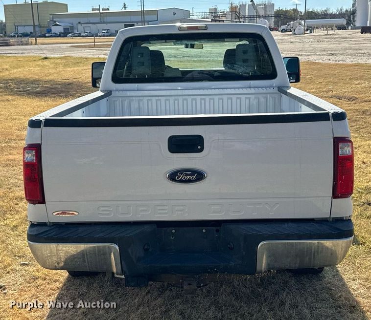 image for item DX3791 2016 Ford F250 Super Duty SuperCab pickup truck