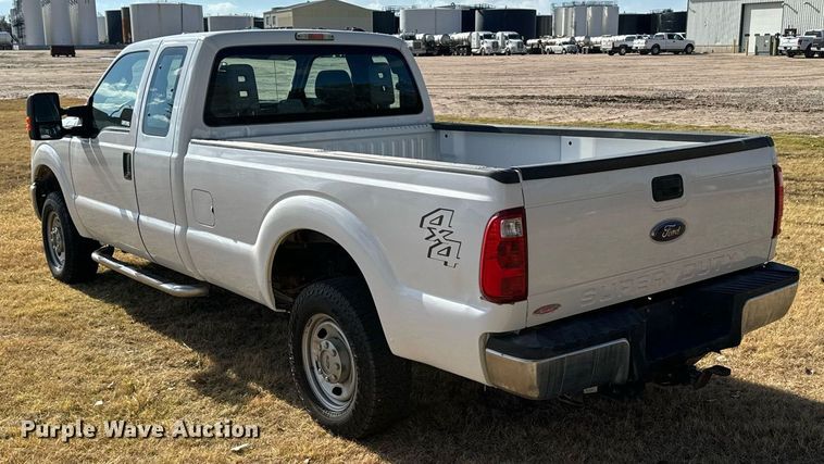 image for item DX3791 2016 Ford F250 Super Duty SuperCab pickup truck