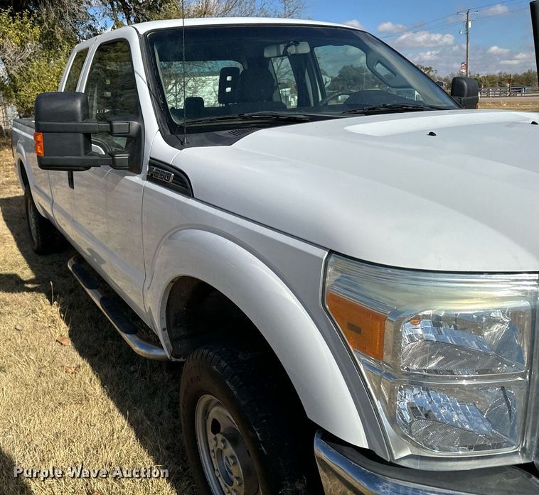 image for item DX3791 2016 Ford F250 Super Duty SuperCab pickup truck