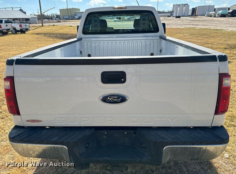 image for item DX3791 2016 Ford F250 Super Duty SuperCab pickup truck