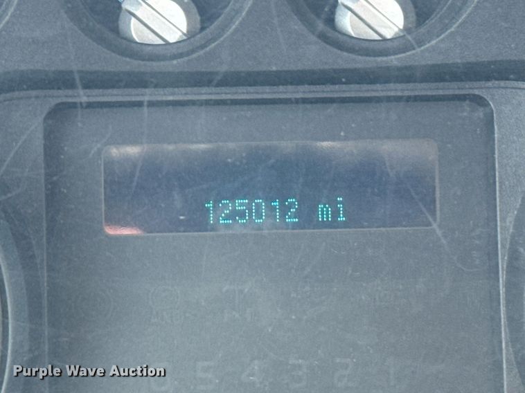 image for item DX3791 2016 Ford F250 Super Duty SuperCab pickup truck