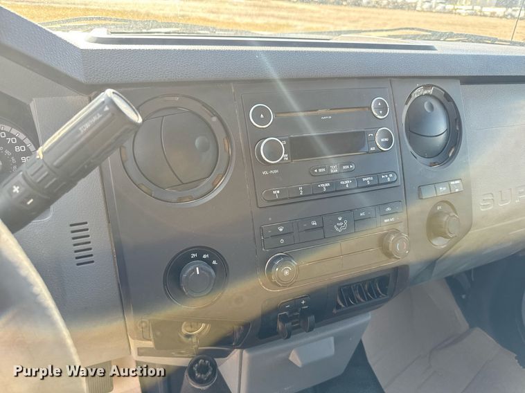 image for item DX3791 2016 Ford F250 Super Duty SuperCab pickup truck