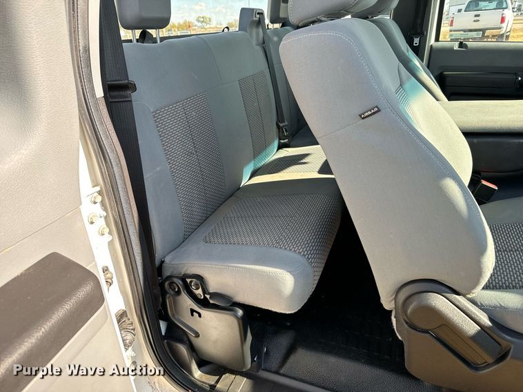 image for item DX3791 2016 Ford F250 Super Duty SuperCab pickup truck