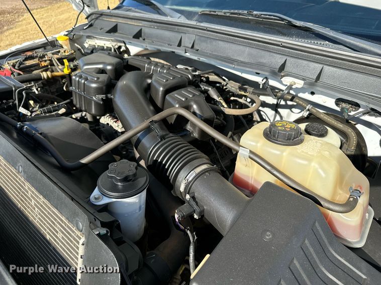 image for item DX3791 2016 Ford F250 Super Duty SuperCab pickup truck