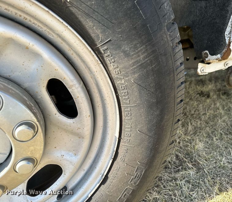 image for item DX3791 2016 Ford F250 Super Duty SuperCab pickup truck