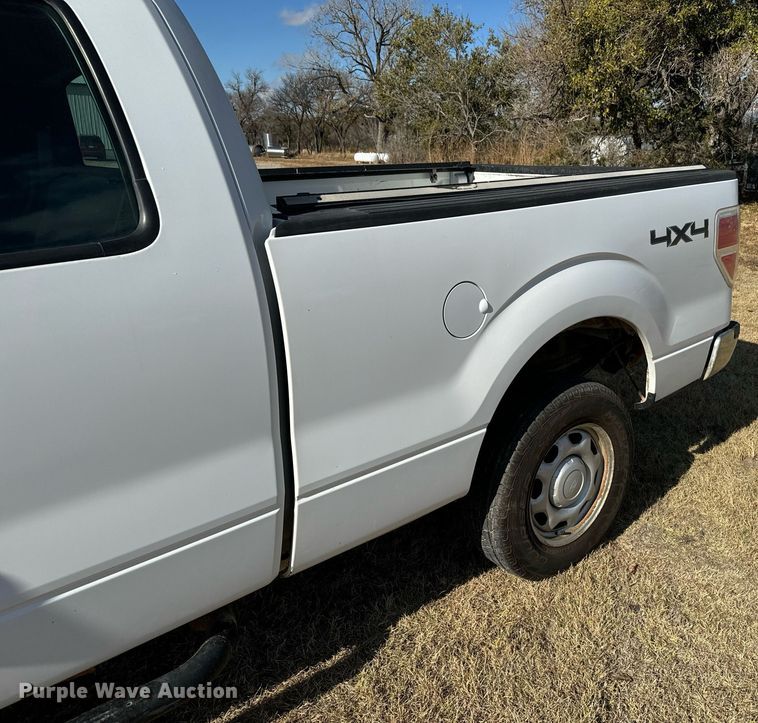 image for item DX3792 2011 Ford F150 SuperCab pickup truck