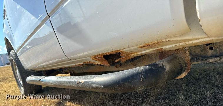 image for item DX3792 2011 Ford F150 SuperCab pickup truck