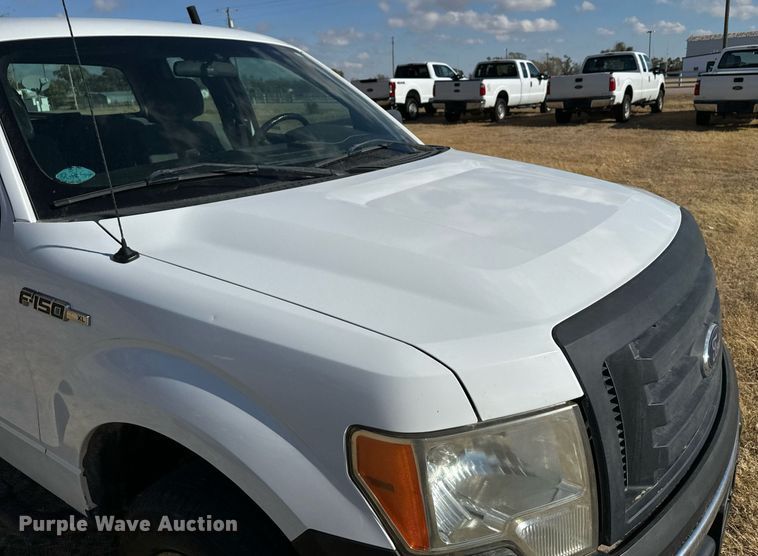image for item DX3792 2011 Ford F150 SuperCab pickup truck