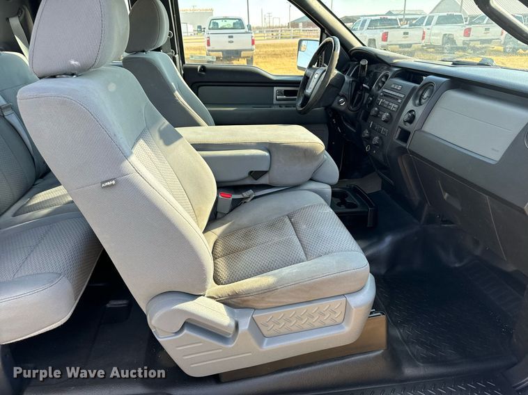 image for item DX3792 2011 Ford F150 SuperCab pickup truck