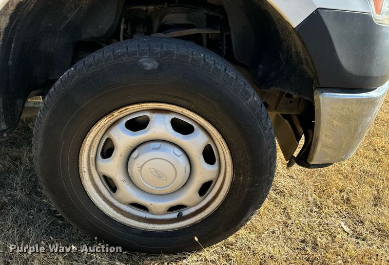 image for item DX3792 2011 Ford F150 SuperCab pickup truck