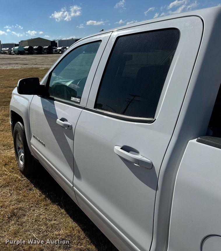 image for item DX3793 2015 Chevrolet Silverado 1500 Double Cab pickup truck