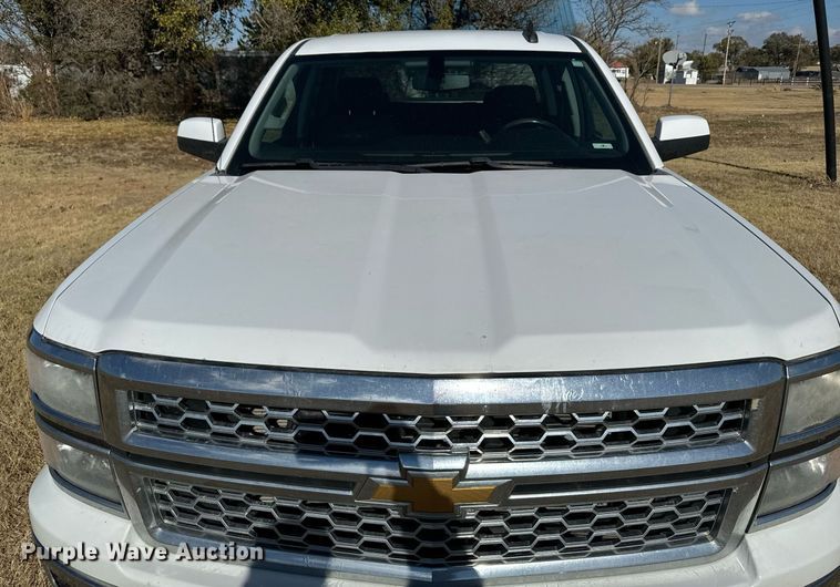 image for item DX3793 2015 Chevrolet Silverado 1500 Double Cab pickup truck