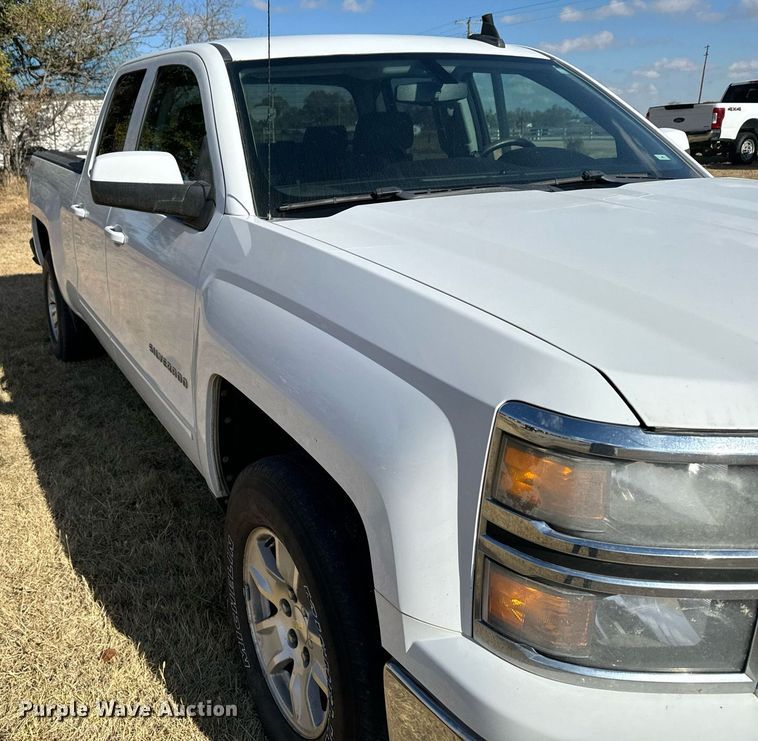 image for item DX3793 2015 Chevrolet Silverado 1500 Double Cab pickup truck