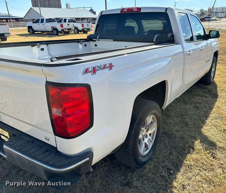 image for item DX3793 2015 Chevrolet Silverado 1500 Double Cab pickup truck