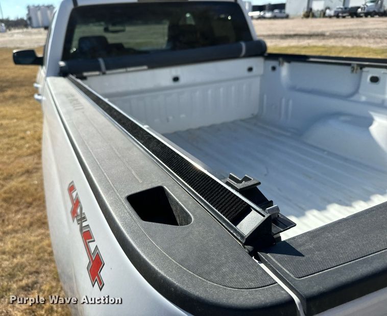 image for item DX3793 2015 Chevrolet Silverado 1500 Double Cab pickup truck