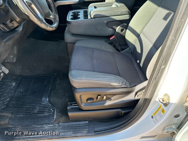 image for item DX3793 2015 Chevrolet Silverado 1500 Double Cab pickup truck