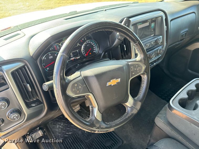 image for item DX3793 2015 Chevrolet Silverado 1500 Double Cab pickup truck