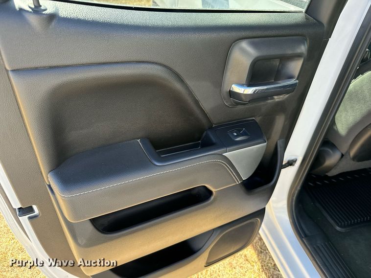 image for item DX3793 2015 Chevrolet Silverado 1500 Double Cab pickup truck