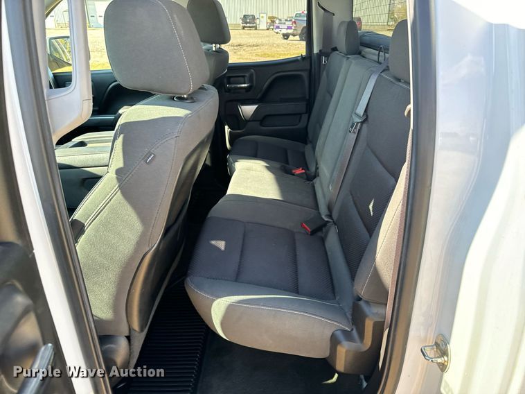 image for item DX3793 2015 Chevrolet Silverado 1500 Double Cab pickup truck