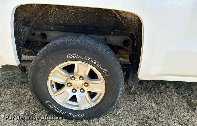 image for item DX3793 2015 Chevrolet Silverado 1500 Double Cab pickup truck