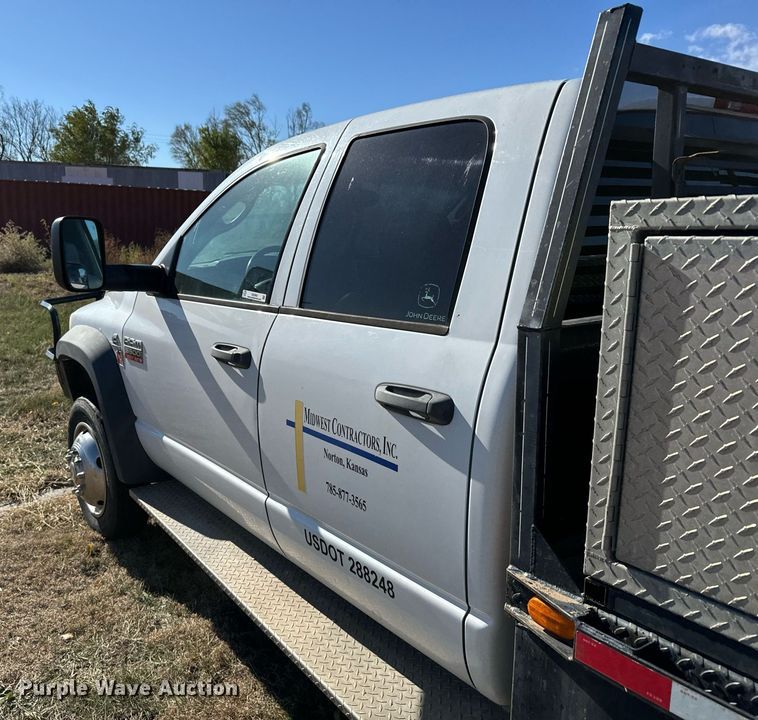 image for item DX3802 2008 Dodge Ram 5500HD Quad Cab flatbed truck