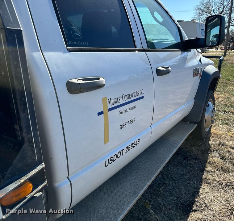 image for item DX3802 2008 Dodge Ram 5500HD Quad Cab flatbed truck