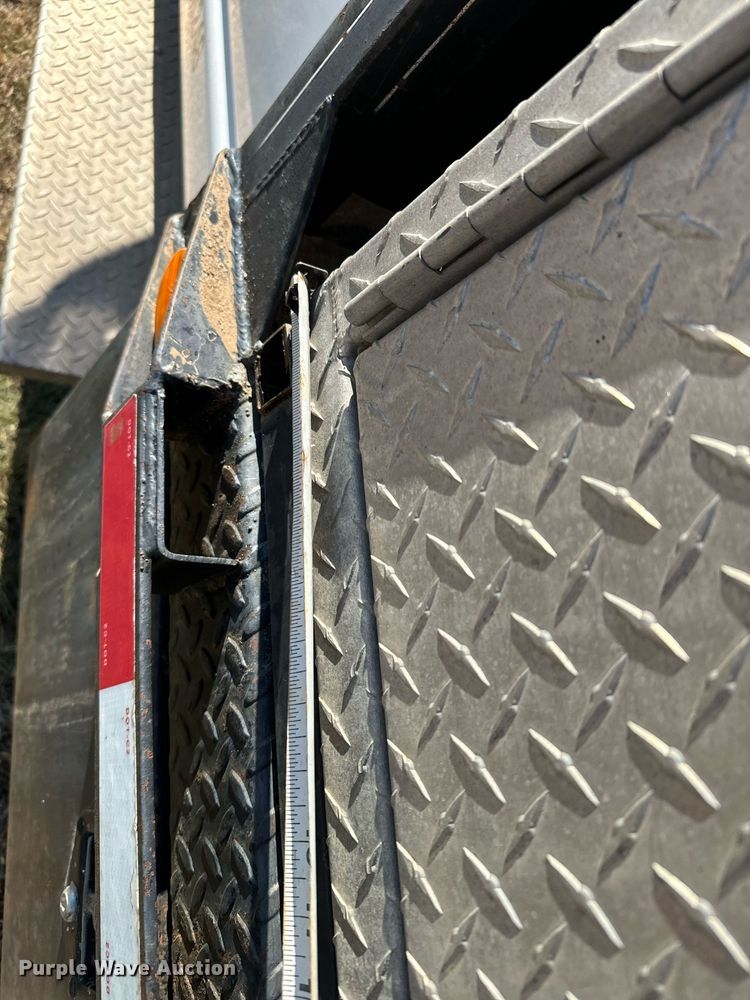 image for item DX3802 2008 Dodge Ram 5500HD Quad Cab flatbed truck