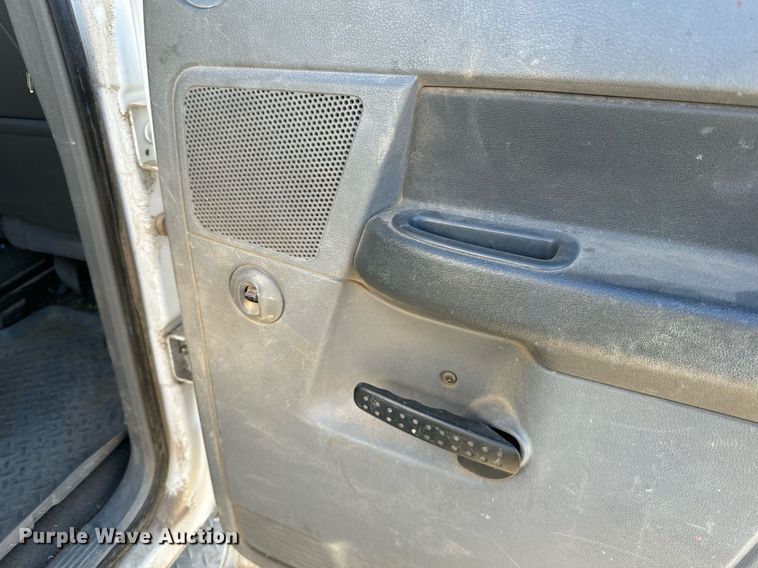 image for item DX3802 2008 Dodge Ram 5500HD Quad Cab flatbed truck