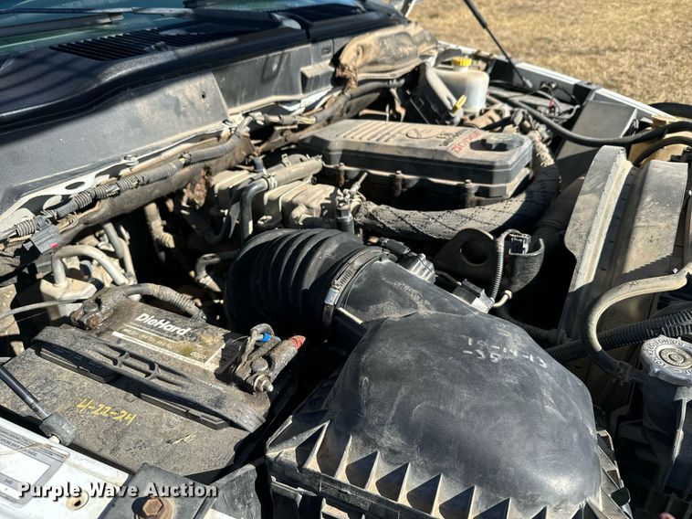 image for item DX3802 2008 Dodge Ram 5500HD Quad Cab flatbed truck