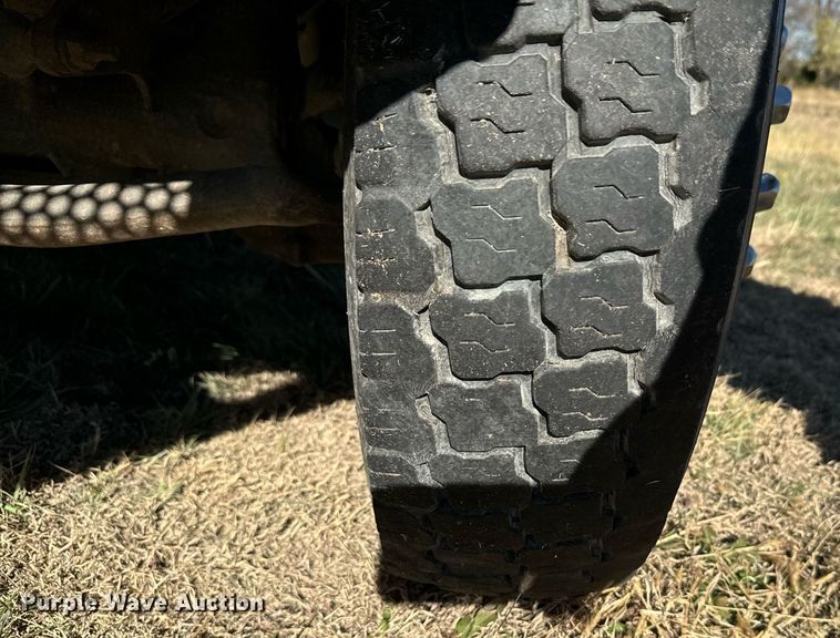 image for item DX3802 2008 Dodge Ram 5500HD Quad Cab flatbed truck